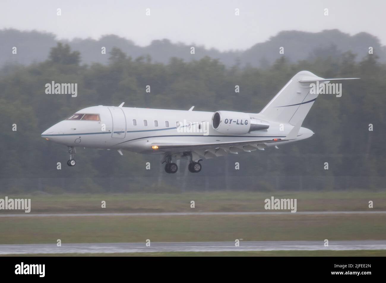 Bombardier challenger 650 hi-res stock photography and images - Alamy