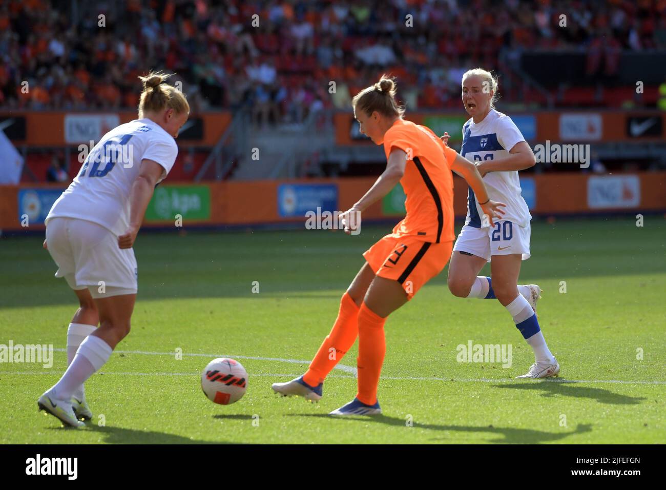 ENSCHEDE - (lr) Anna Westerlund of Finland women, Vivianne Miedema of Holland women scores the 1-0 during the women's friendly international match between the Netherlands and Finland at Stadium De Grolsch Veste on July 2, 2022 in Enschede, Netherlands. ANP GERRIT VAN COLOGNE Stock Photo