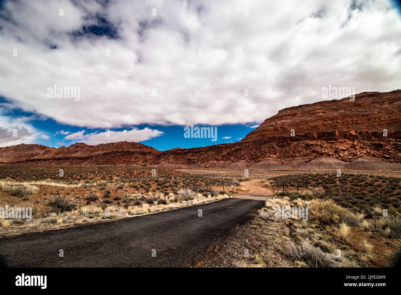 Natural terrain hi-res stock photography and images - Alamy