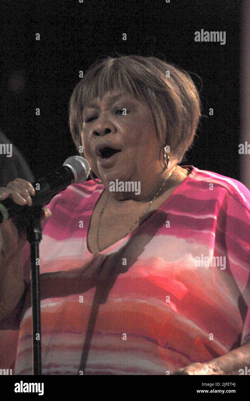 Chicago, IL, USA. 1st July, 2022. Mavis Staples performing at The Metro in Chicago, Illinois on July 1, 2022. Credit: Gene Ambo/Media Punch/Alamy Live News Stock Photo