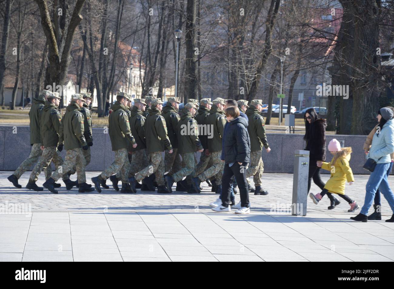 Vilnius, Lithuania - 2022 - Soldiers march at The Cathedral Square. (Photo by Markku Rainer Peltonen) Stock Photo