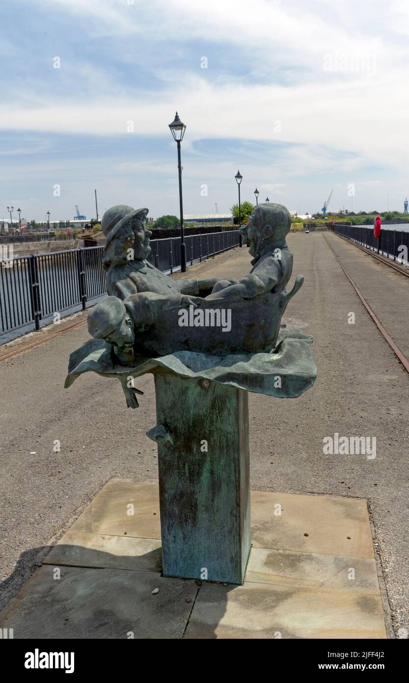 Bronze ocean hires stock photography and images Alamy