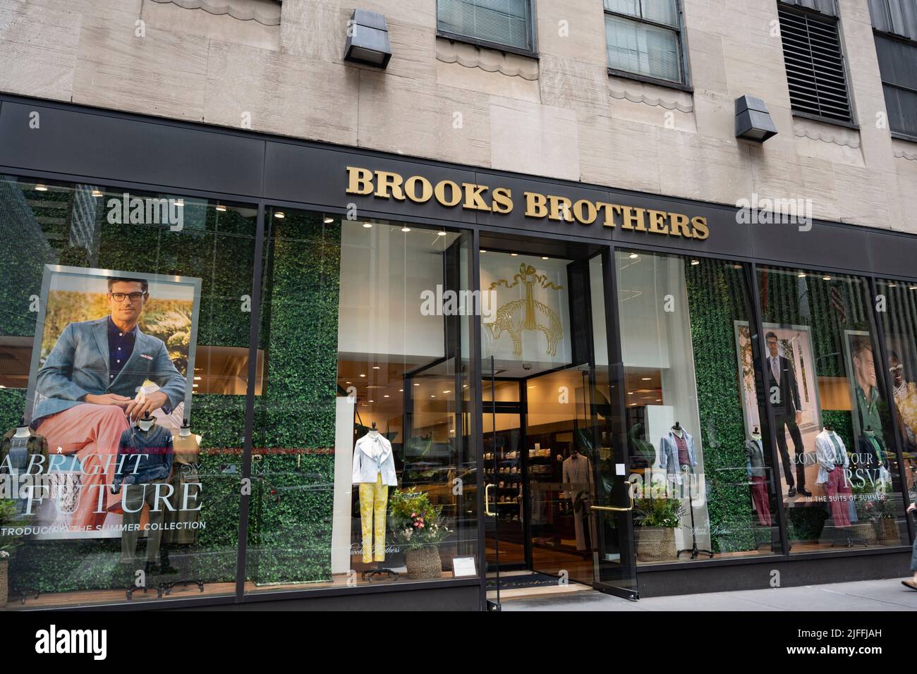 Brooks Brothers  NYC Shopping at Rock Center