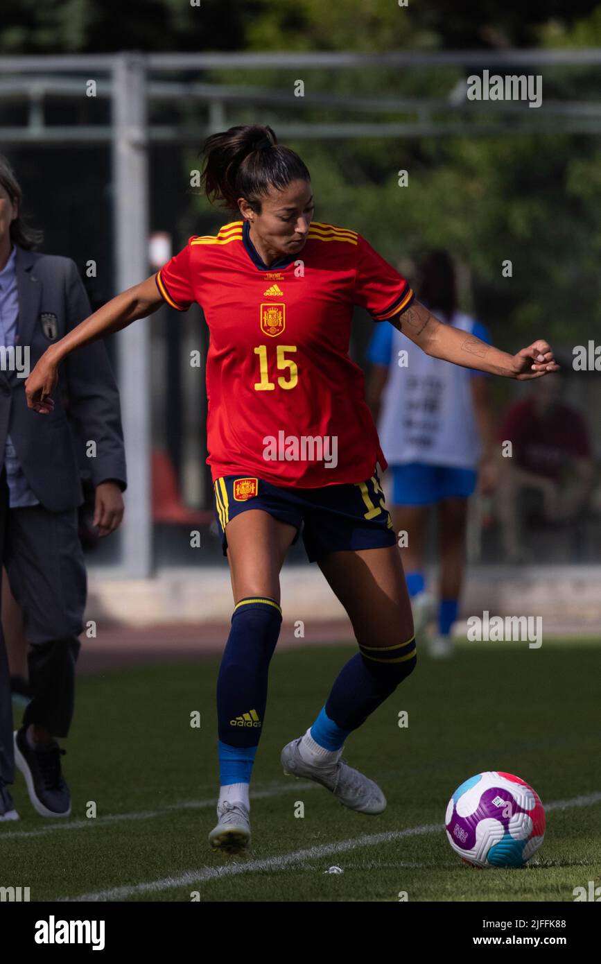 Қара адам жас аққұбаны трахает