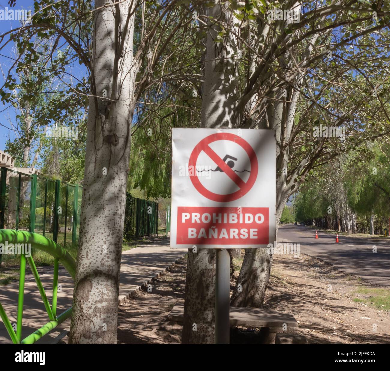 Sign indicating in spanish bathing prohibited Stock Photo Alamy