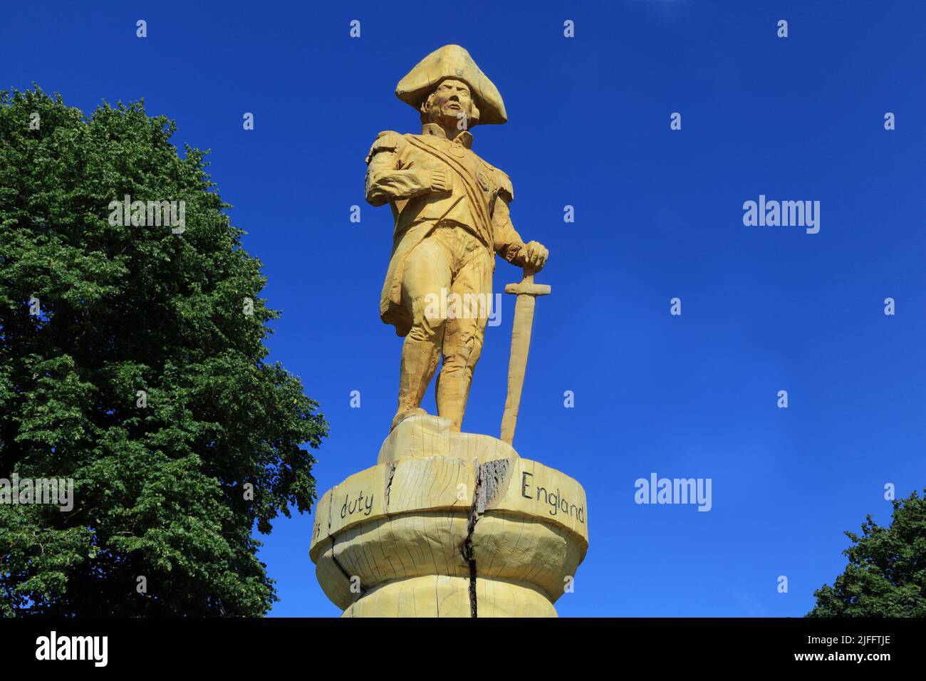 Admiral Lord Horatio Nelson, wood sculpture, carving, Burnham Thorpe,  by chainsaw artist Henry Hepworth-Smith, from Norwegian Maple tree trunk Stock Photo