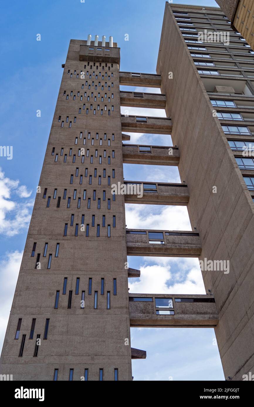 Balfron Tower, Brutalist high-rise tower block by architect, Erno Goldfinger, situated in Poplar, Tower Hamlets, East London, UK. Stock Photo