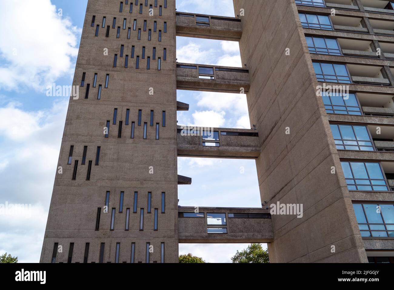 Balfron Tower, Brutalist high-rise tower block by architect, Erno Goldfinger, situated in Poplar, Tower Hamlets, East London, UK. Stock Photo