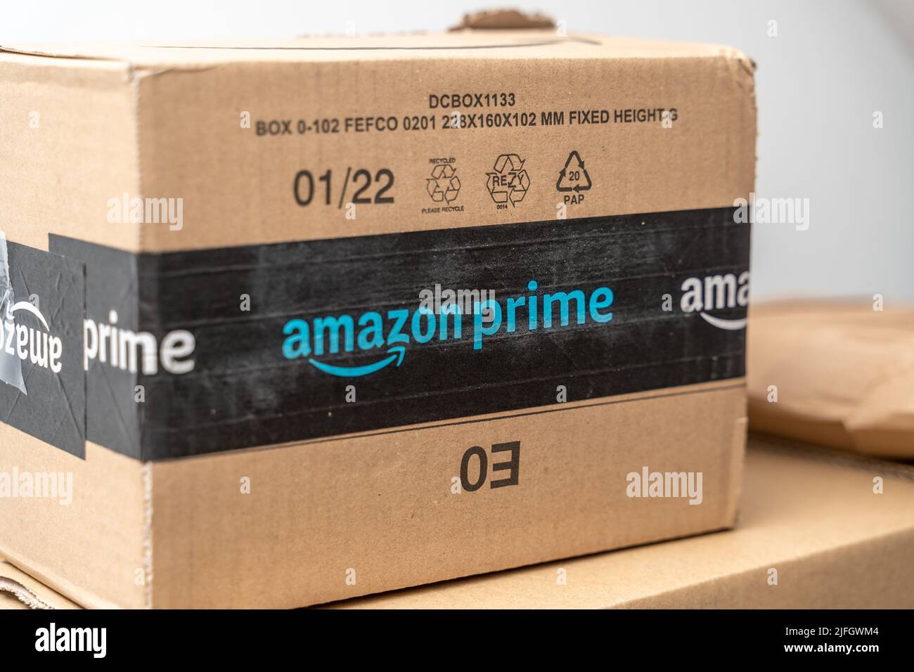 Amazon shipping box hires stock photography and images Alamy