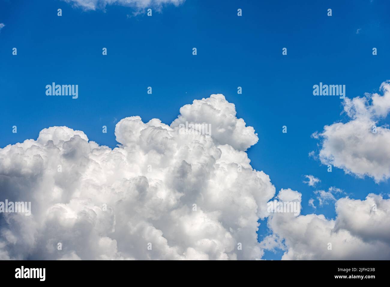 Photography of beautiful storm clouds, cumulus clouds or cumulonimbus