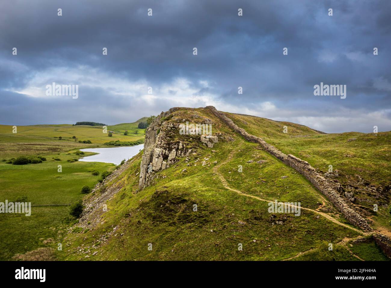 East along Hadrian’s Wall to Highshield Crags at Steel Rigg with Crag ...