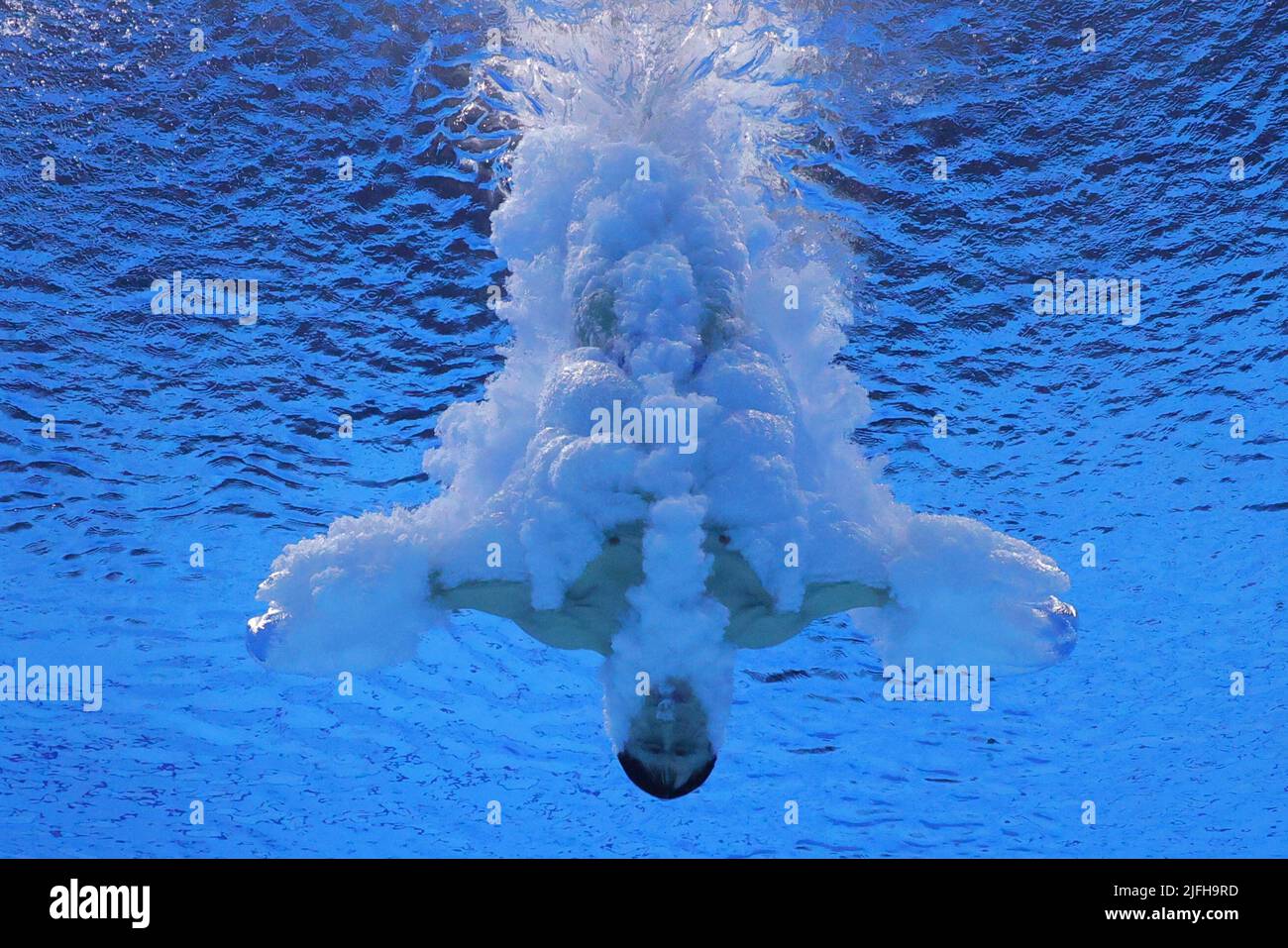 Diving - FINA World Championships - Duna Arena, Budapest, Hungary - July 3, 2022 China's Hao Yang in action during the men's 10m platform final REUTERS/Antonio Bronic Stock Photo