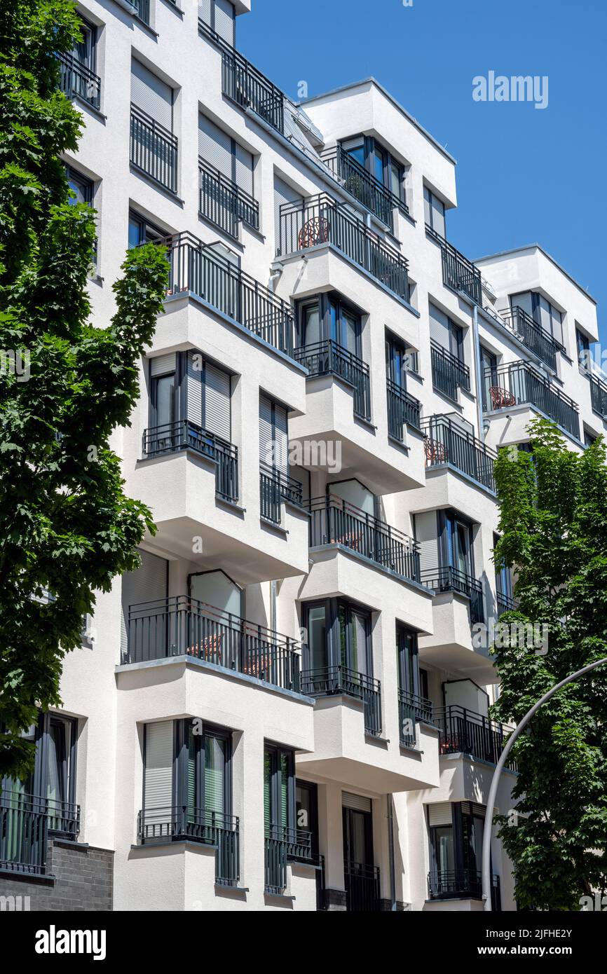 Modern white apartment house seen in Berlin, Germany Stock Photo Alamy