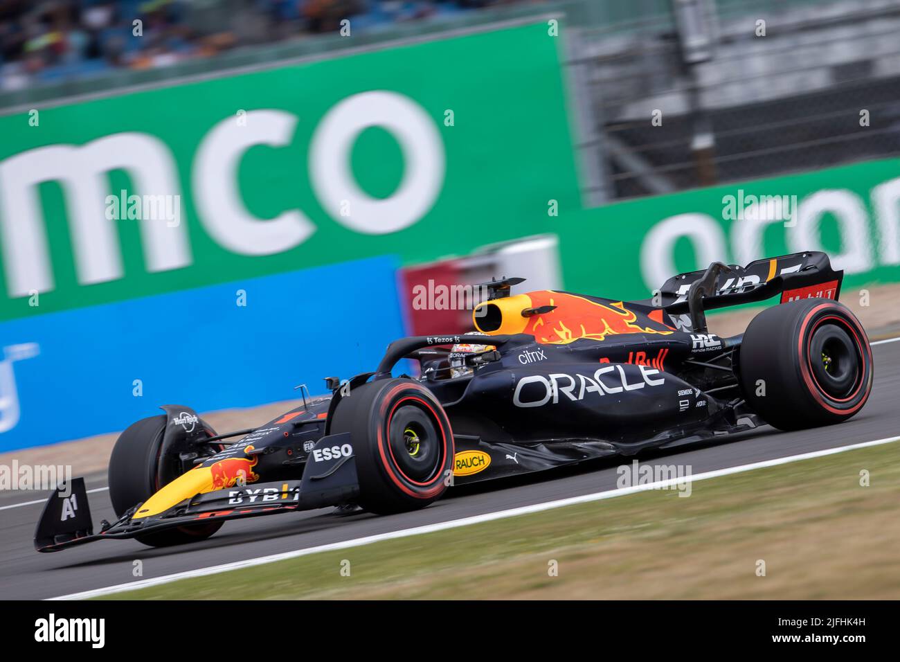 Silverstone, UK. 3rd July 2022,  Silverstone Circuit, Silverstone, Northamptonshire, England: British F1 Grand Prix, Race day: Oracle Red Bull Racing driver Max Verstappen in his Red Bull Racing-RBPT RB18 Credit: Action Plus Sports Images/Alamy Live News Stock Photo