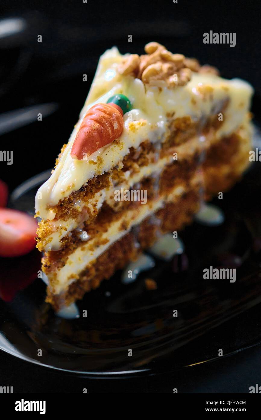 Vertical shot plate creamy hires stock photography and images Alamy
