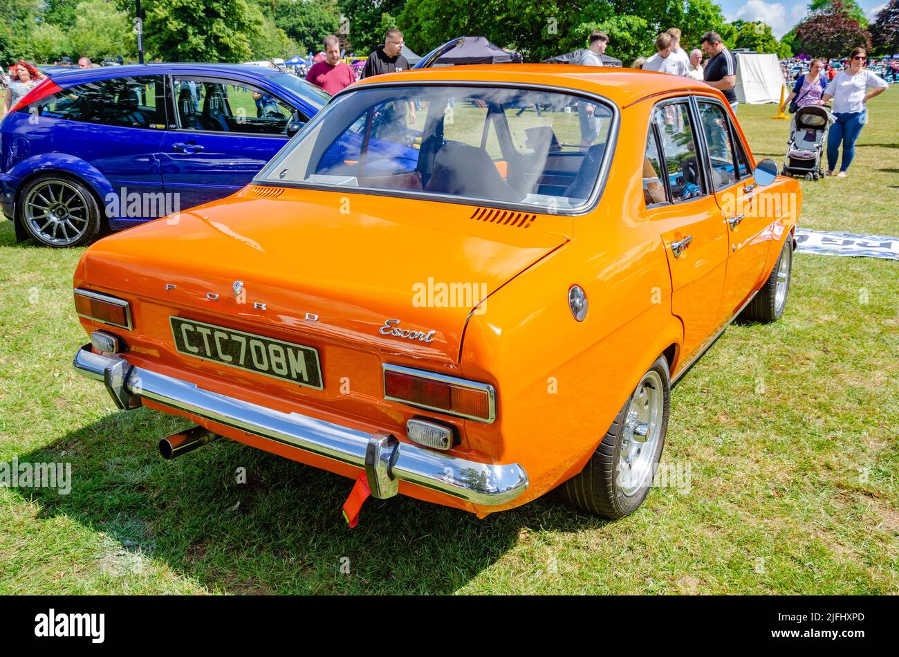 Old ford escort hi-res stock photography and images - Alamy