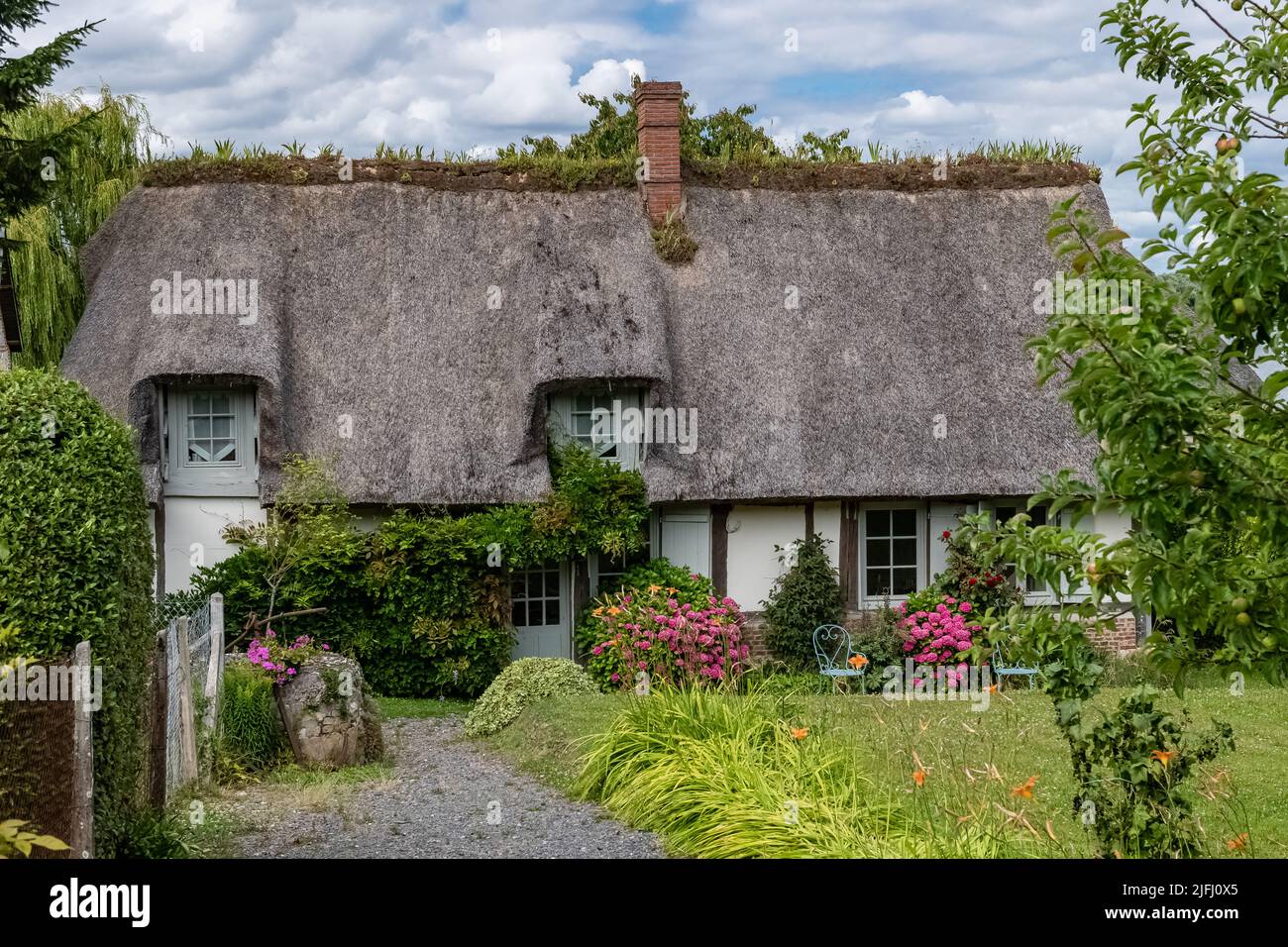 A thatched cottage in Normandy, on the banks of the Seine, beautiful
