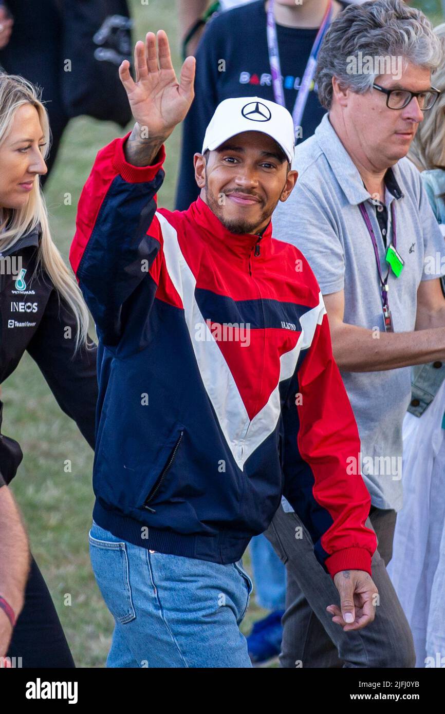 Silverstone, UK. 3rd July 2022, Silverstone Circuit, Silverstone, Northamptonshire, England: British F1 Grand Prix, Race day: Mercedes-AMG Petronas F1 Team driver Lewis Hamilton Credit: Action Plus Sports Images/Alamy Live News Stock Photo