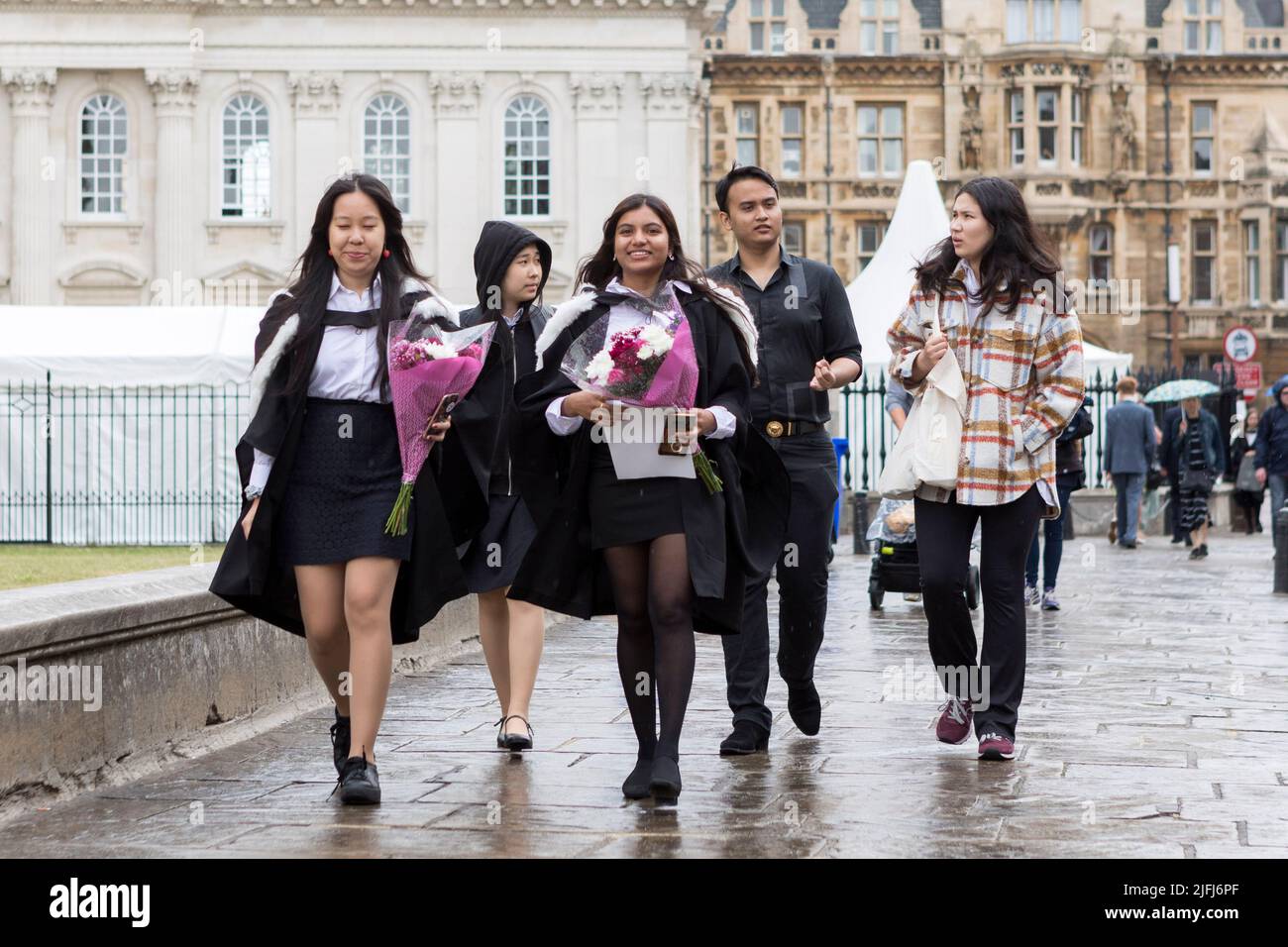Cambridge graduates attend their graduation ceremony this morning at Senate House.   Image shot on 29th June 2022.  © Belinda Jiao   jiao.bilin@gmail. Stock Photo