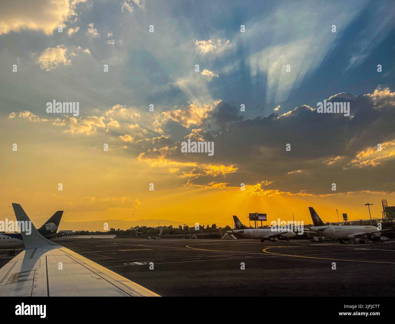 Flights to aerolina aeromexico, Mexico City International Airport, T1
