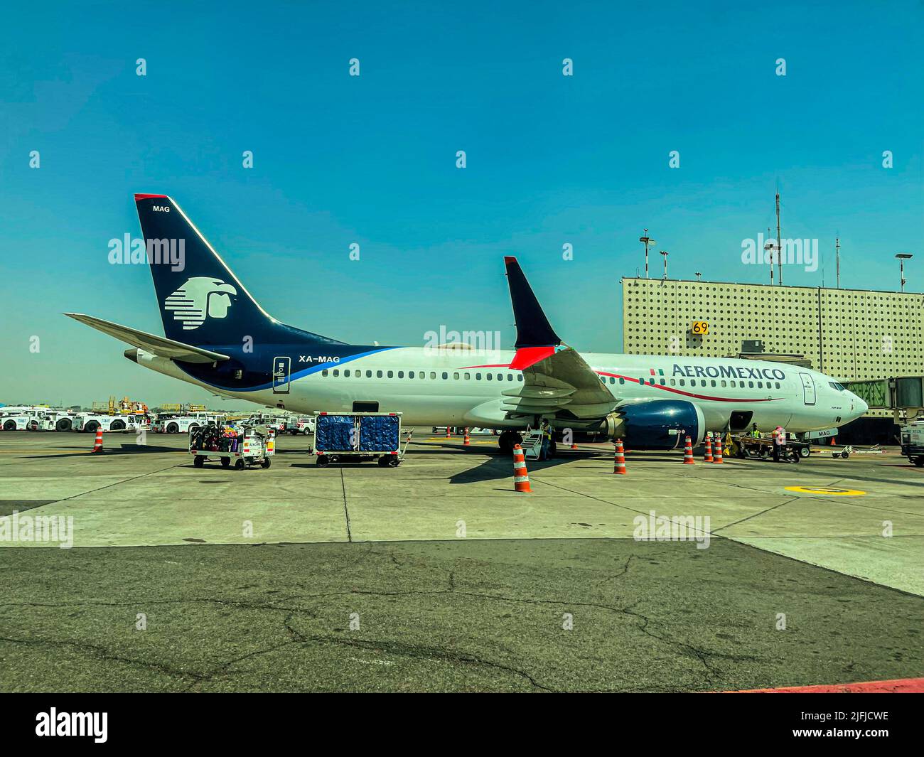 Flights to aerolina aeromexico, Mexico City International Airport, T1