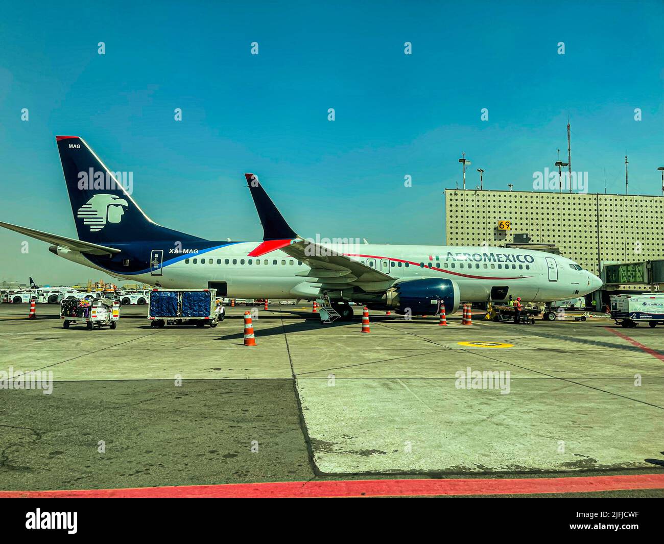 Flights to aerolina aeromexico, Mexico City International Airport, T1