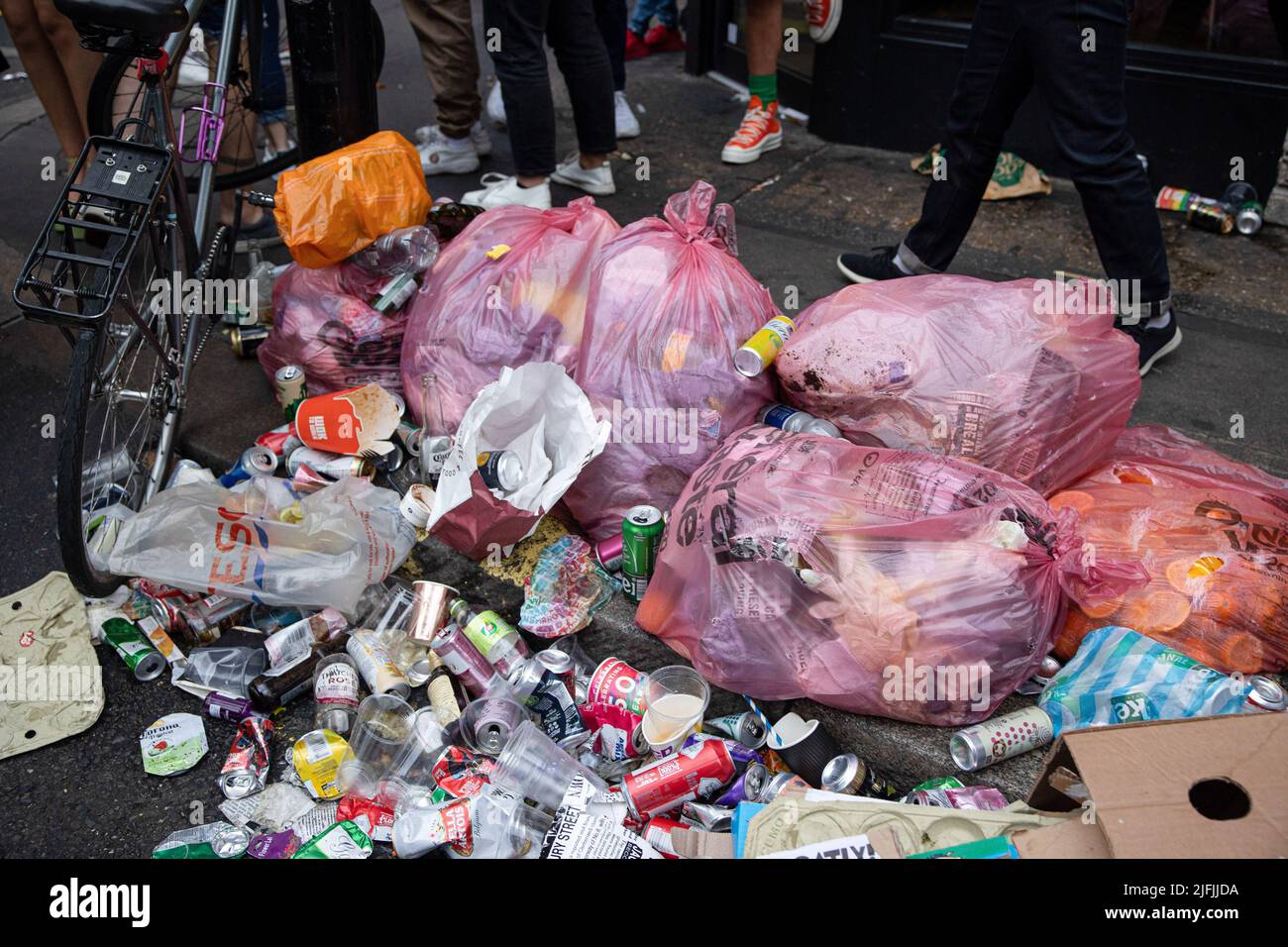 London, UK. 02nd July, 2022. A small trash mountain combined of mixed ...