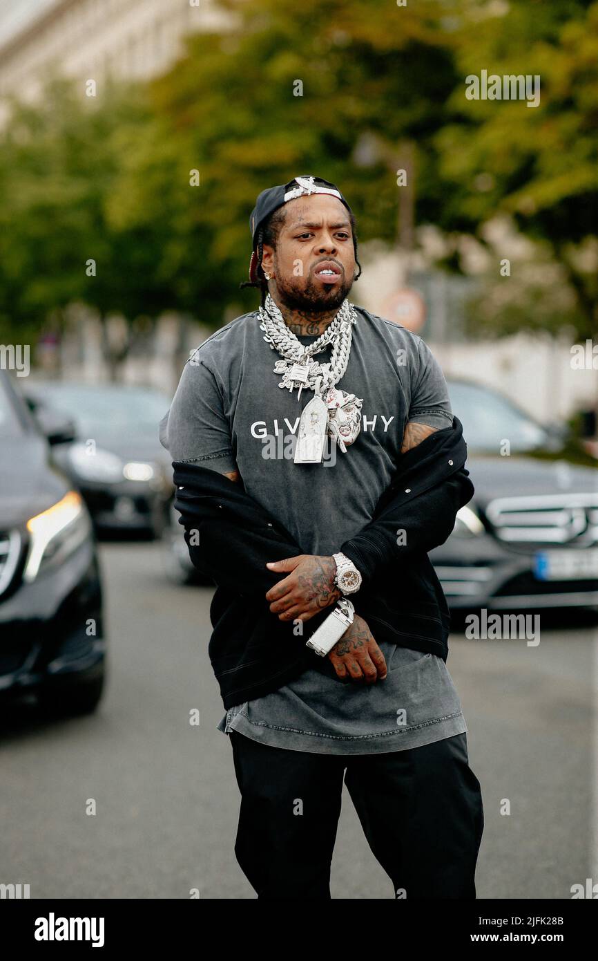 Street style, Westside Gunn arriving at Givenchy SpringSummer Menswear