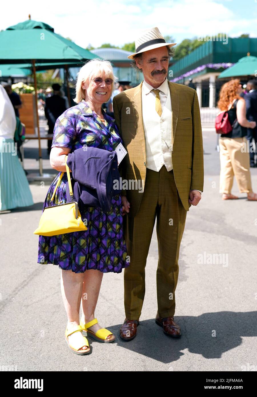 Mark Rylance and Claire van Kampen arrive on day eight of the 2022 Wimbledon Championships at the All England Lawn Tennis and Croquet Club, Wimbledon. Picture date: Monday July 4, 2022. Stock Photo