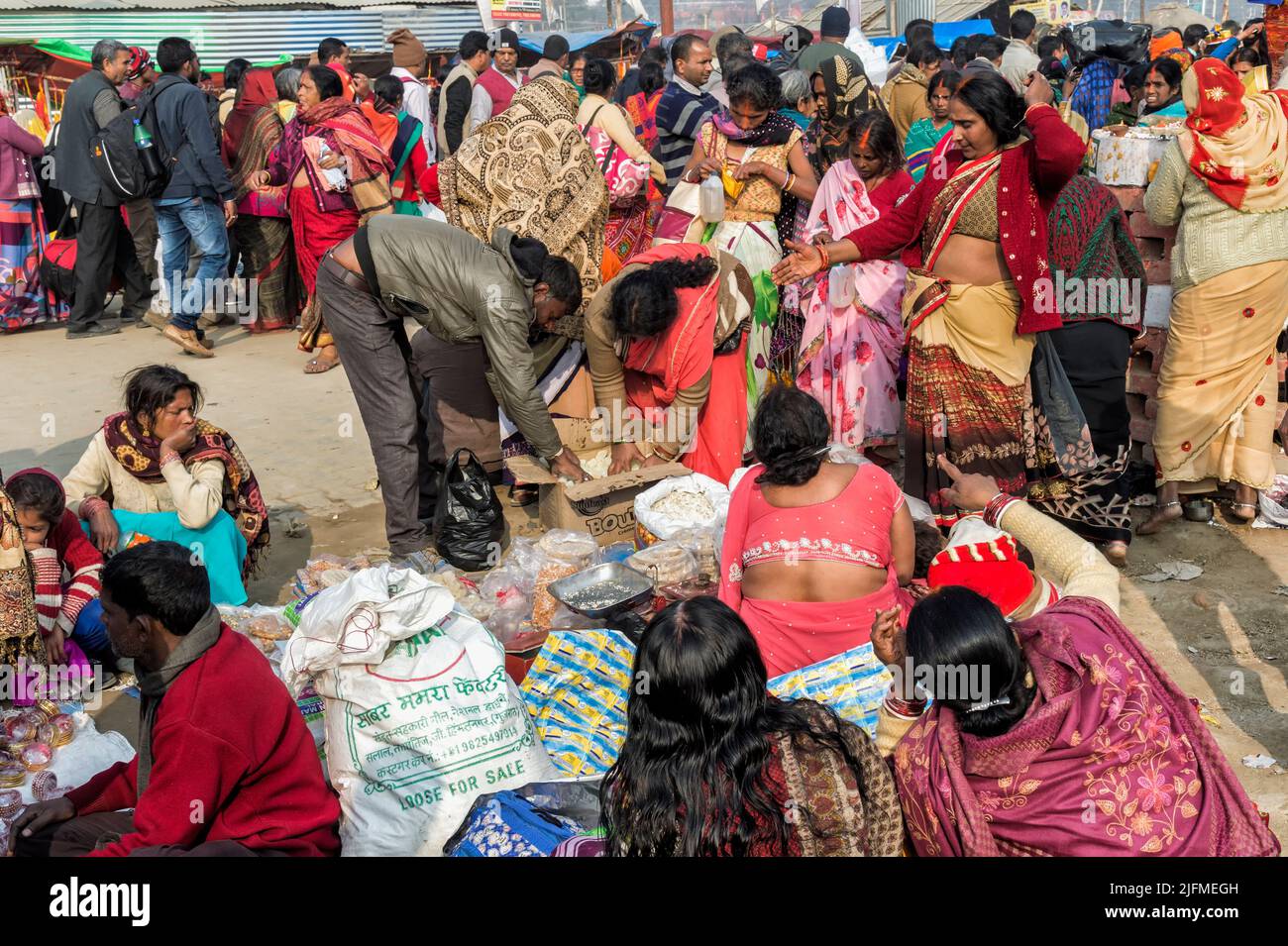 Market, Allahabad Kumbh Mela, World’s largest religious gathering, Uttar Pradesh, India Stock Photo