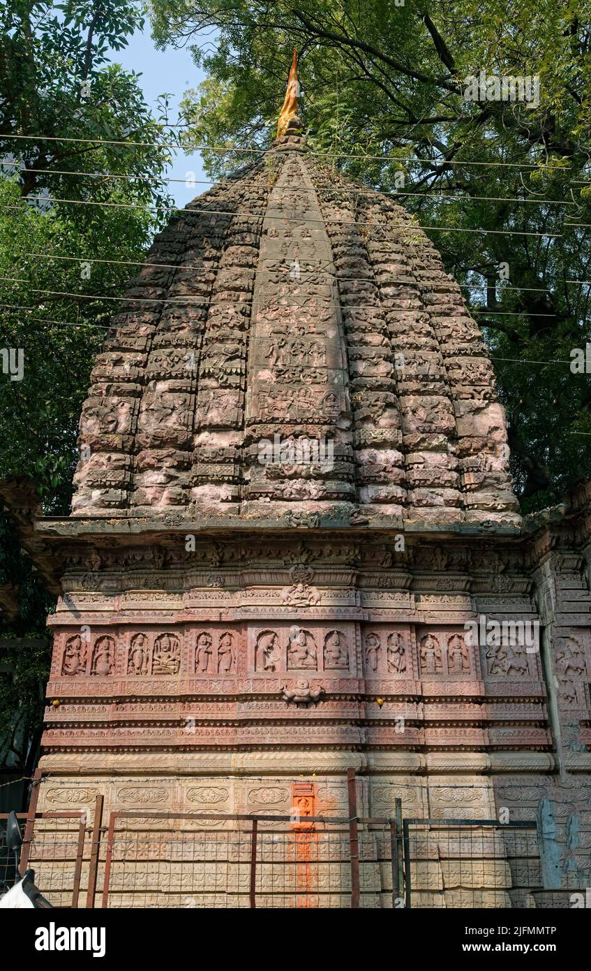 05 Jan 2018 Bhonda Mahadev Temple is an ancient shiva temple located Behind Aurobindo Shrine, Tekdi Rd, Sitabuldi, Nagpur, Maharashtra India Stock Photo