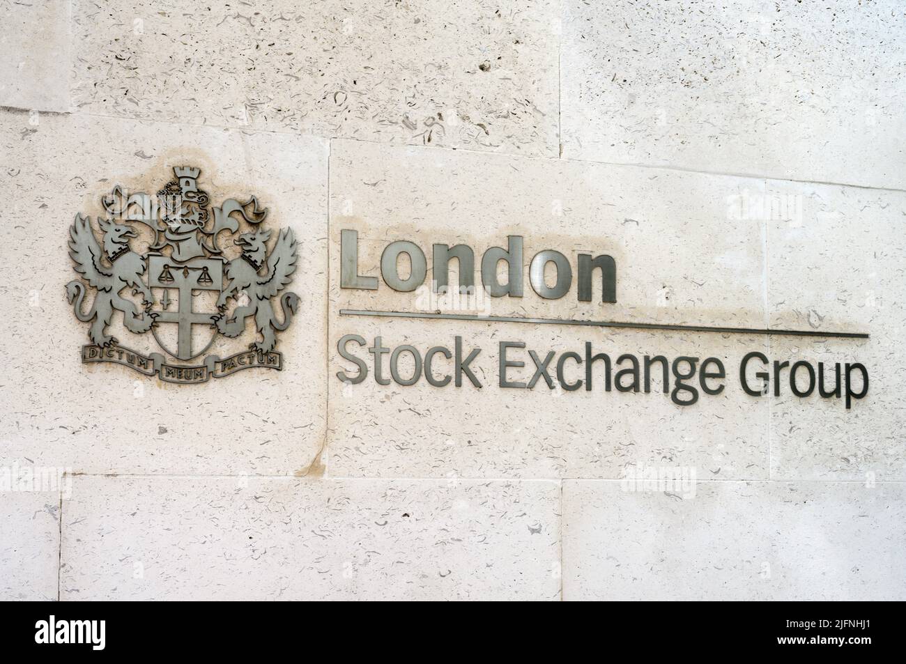 London stock exchange hi-res stock photography and images - Alamy