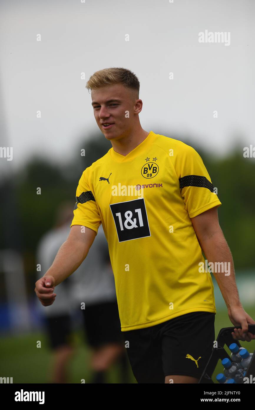 COLOGNE, GERMANY JUNE 29 2022 Dennis Lütke Frie. Pre season practice