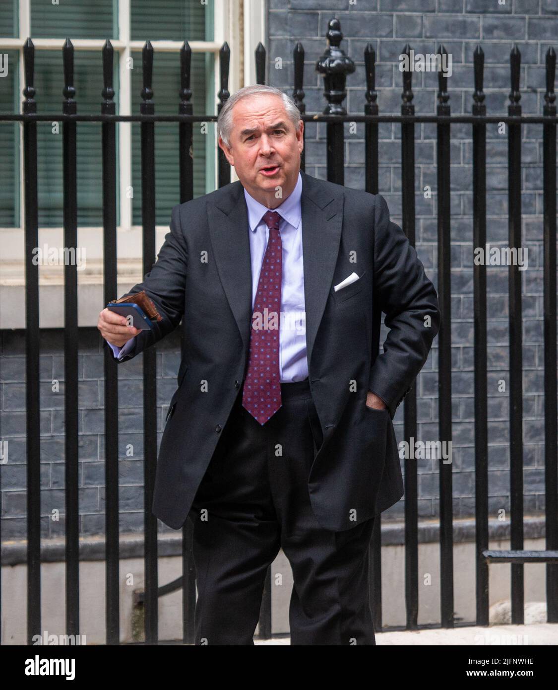 London, England, UK. 4th July, 2022. Former Attorney General GEOFFREY COX is seen arriving at 10 Downing Street. (Credit Image: © Tayfun Salci/ZUMA Press Wire) Stock Photo