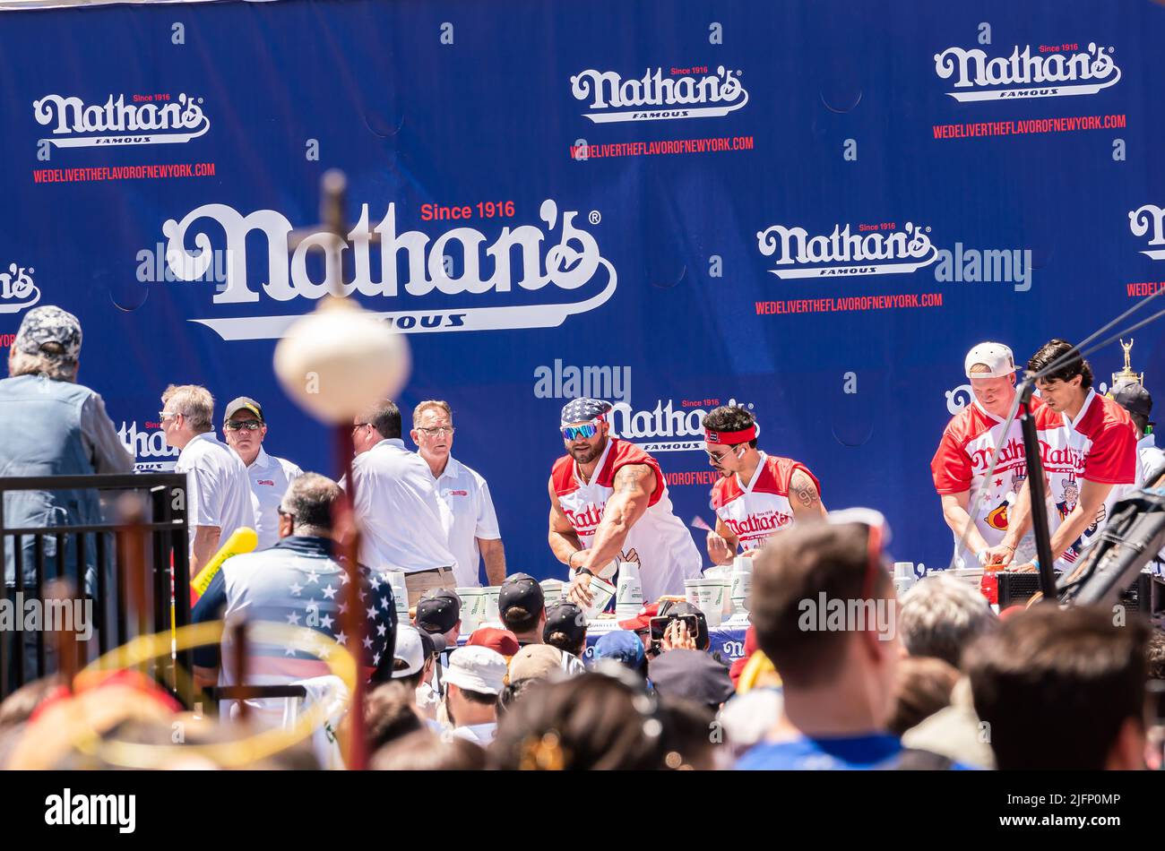 fourth of july 2025 hot dog eating contest