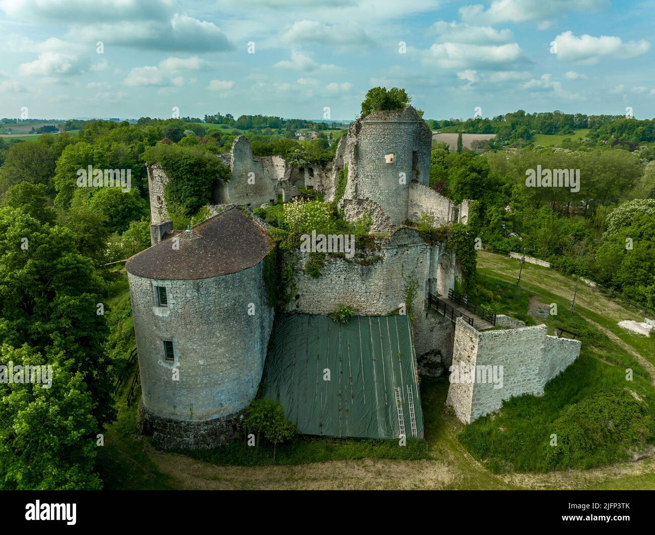 Chateau fort middle age hi-res stock photography and images - Page 2 - Alamy