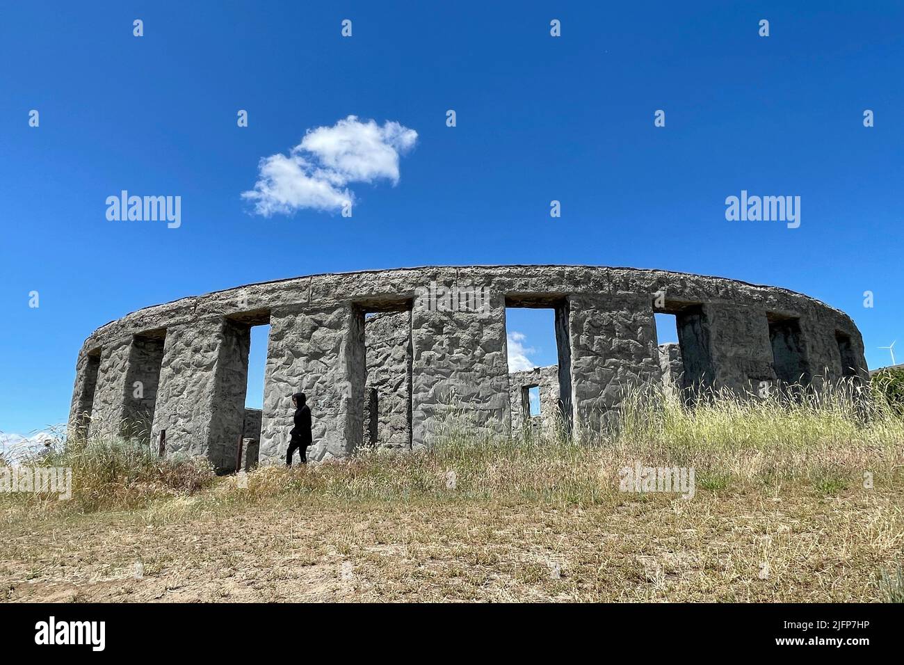 Maryhill, Washington, USA. 19th June, 2022. (EDITORS NOTE: This image was shot with an iPhone.) A life-size replica of England's Stonehenge is seen on June 19, 2022 in Maryhill, Washington. The concrete structure was constructed by Sam Hill as a World War I memorial and was dedicated in 1918 to the servicemen of Klickitat County, Washington who died during the war. (Credit Image: © David Becker/ZUMA Press Wire) Stock Photo