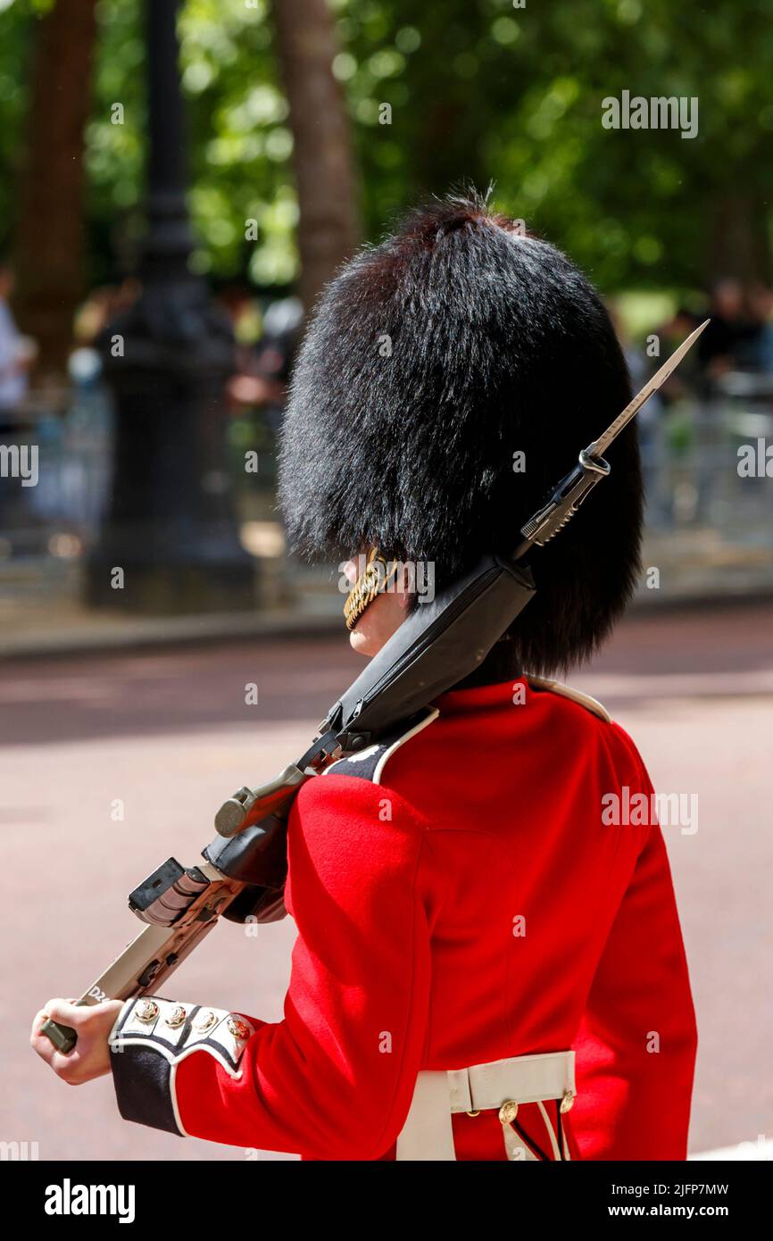 A Coldstream Guard street liner at Trooping the Colour, Colonel’s Review in The Mall, London, England, United Kingdom on Saturday, May 28, 2022. Stock Photo