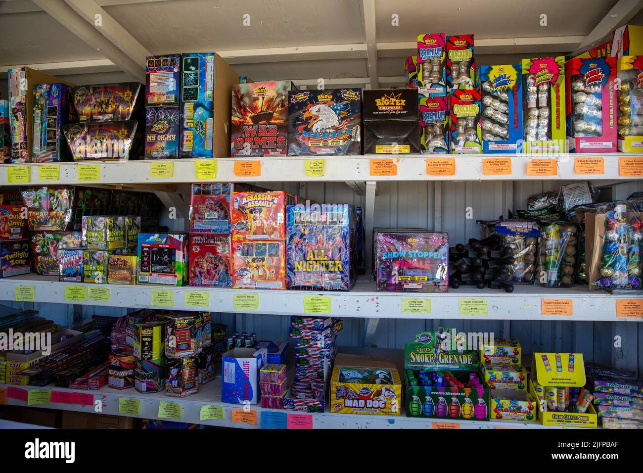 Jonestown, USA. 03rd July, 2022. BigTex Fireworks stand in Jonestown