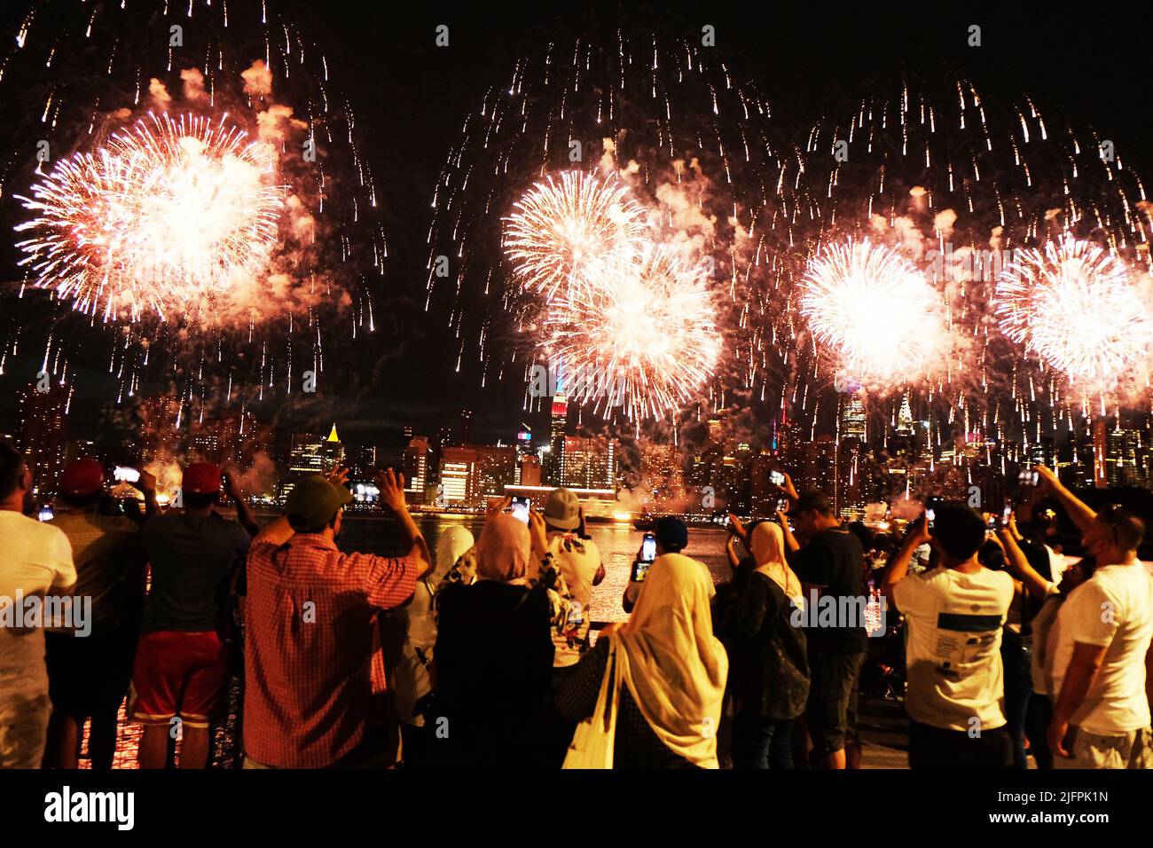 4th july fireworks queens ny