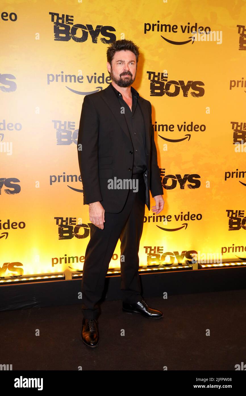 São Paulo, Brazil, 04/07/2022, Actor Karl Urban, interpreter of the character William Butcher during the Red Tapede of the preview of the last episode of the series The Boys of Amazon Prime Video at Palácio Tangara in São Paulo on Monday night (4). (Photo: Vanessa Carvalho/Brasil Photo Press) Credit: Brazil Photo Press/Alamy Live News Stock Photo
