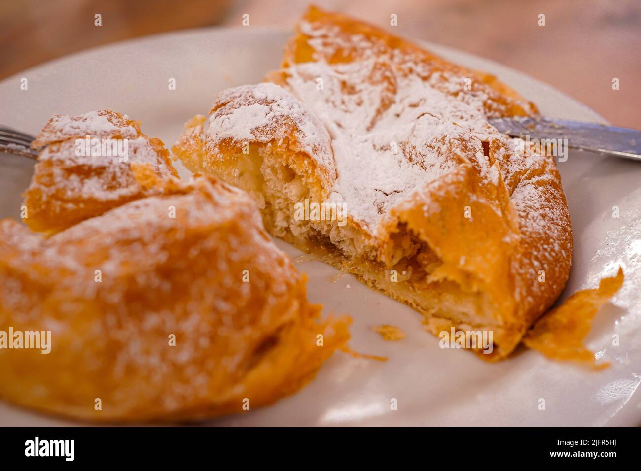 Ensaimada con cabello de angel, The traditional sweet pastry from ...