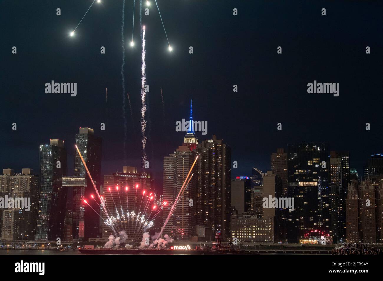 july 4 fireworks in queens ny
