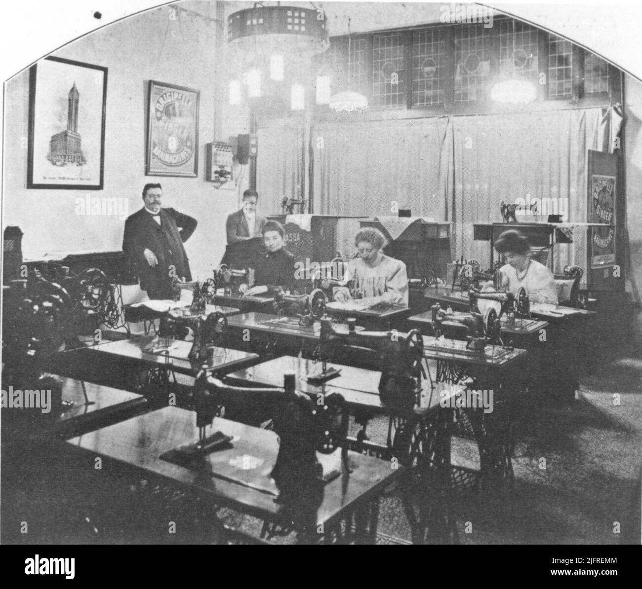 The Singer Sewing Machine company Stock Photo Alamy