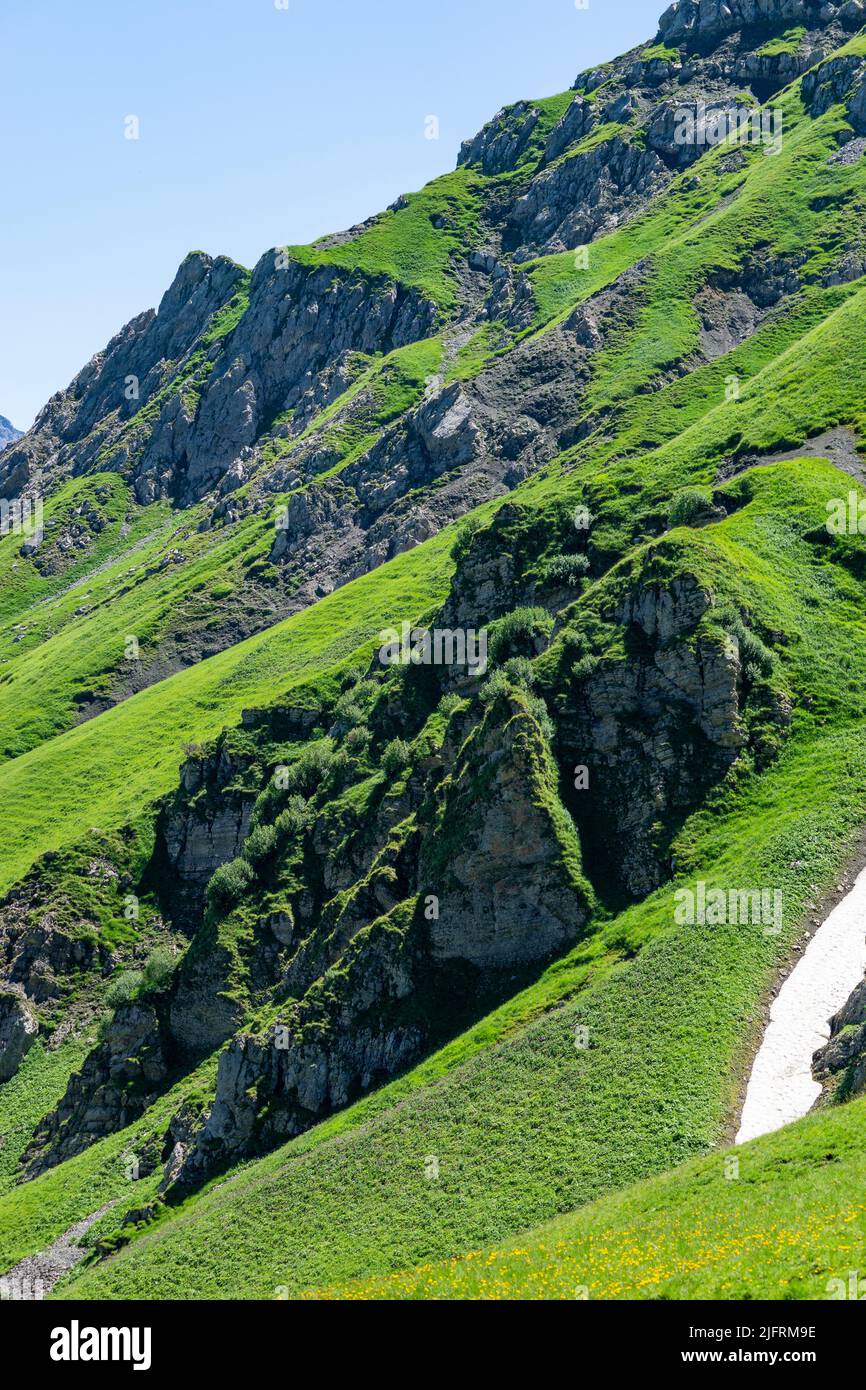 Steep slope hi-res stock photography and images - Alamy