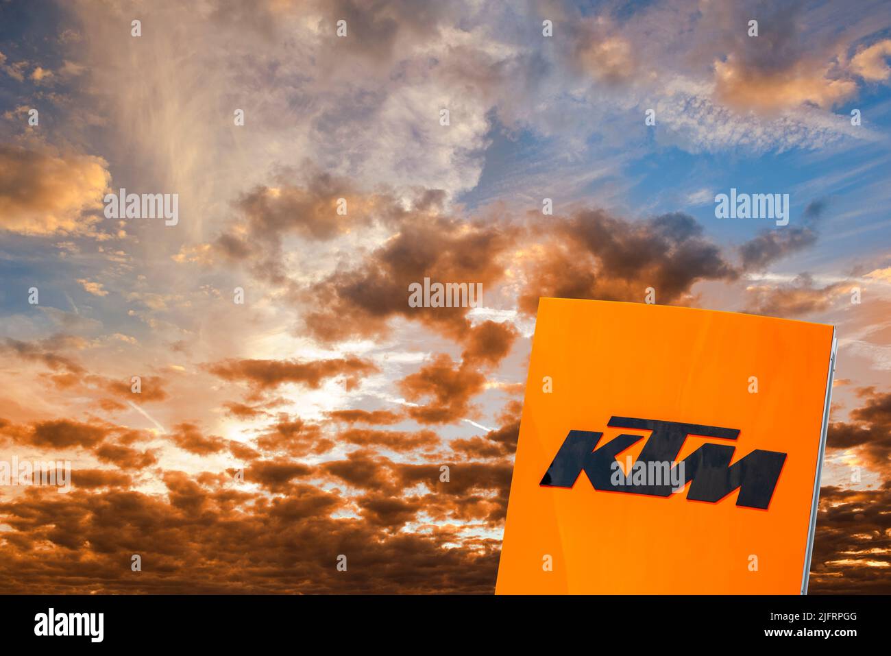Werbe- und Firmanschild der Firma KTM in Schwabmünchen Stock Photo