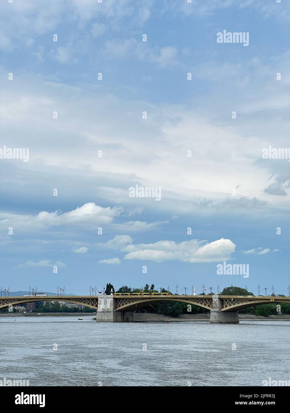 Margaret bridge across river hi-res stock photography and images - Alamy