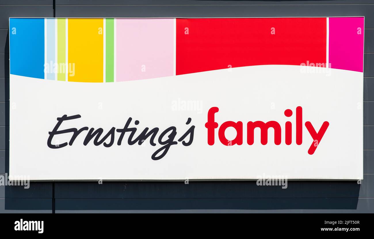 Werbe- und Firmanschild der Firma Ernstings family Stock Photo