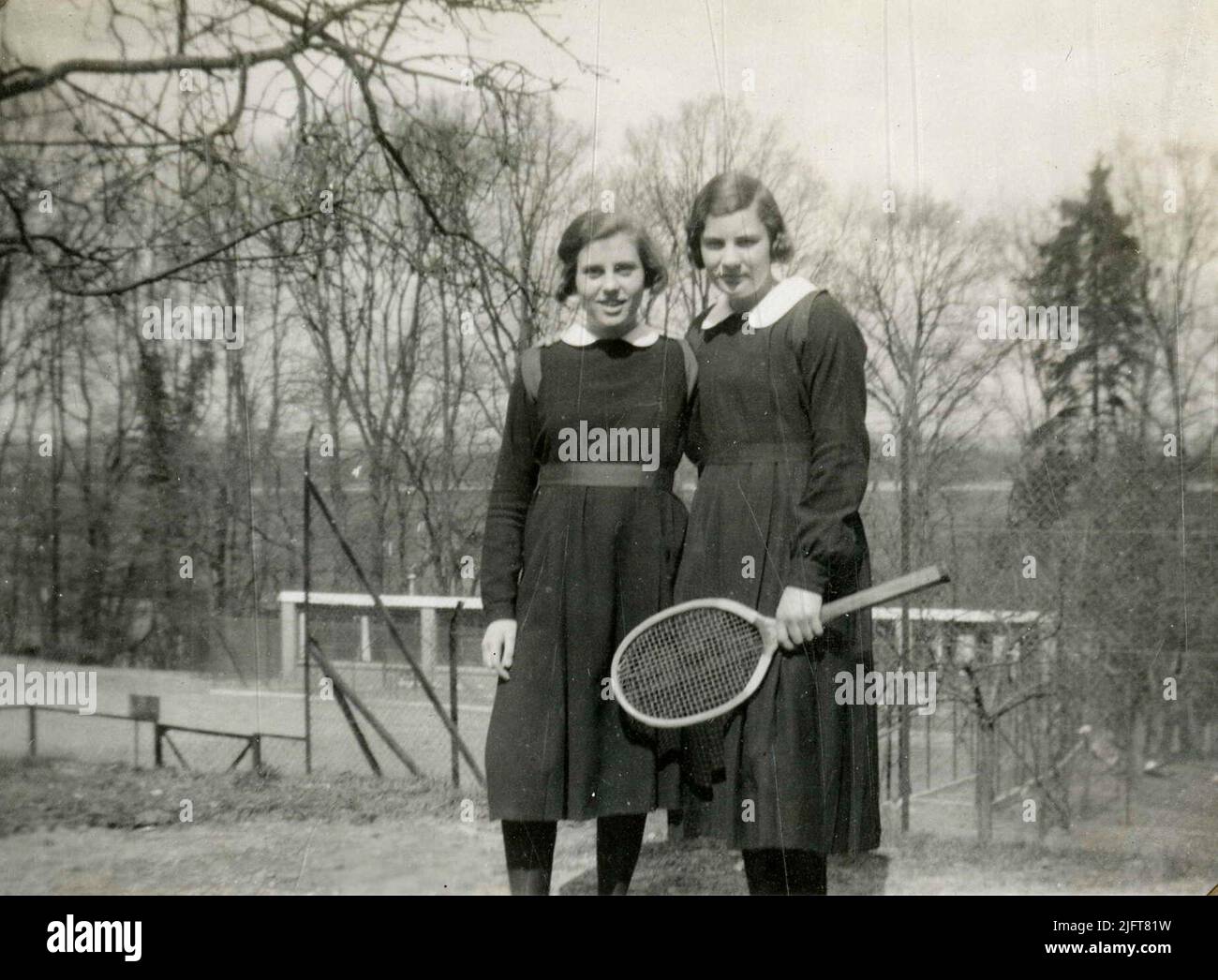 Girl Pensioner Notre Dame des Anges: For the tennis court: Carla Vogelzang, Betty Melzer Stock Photo
