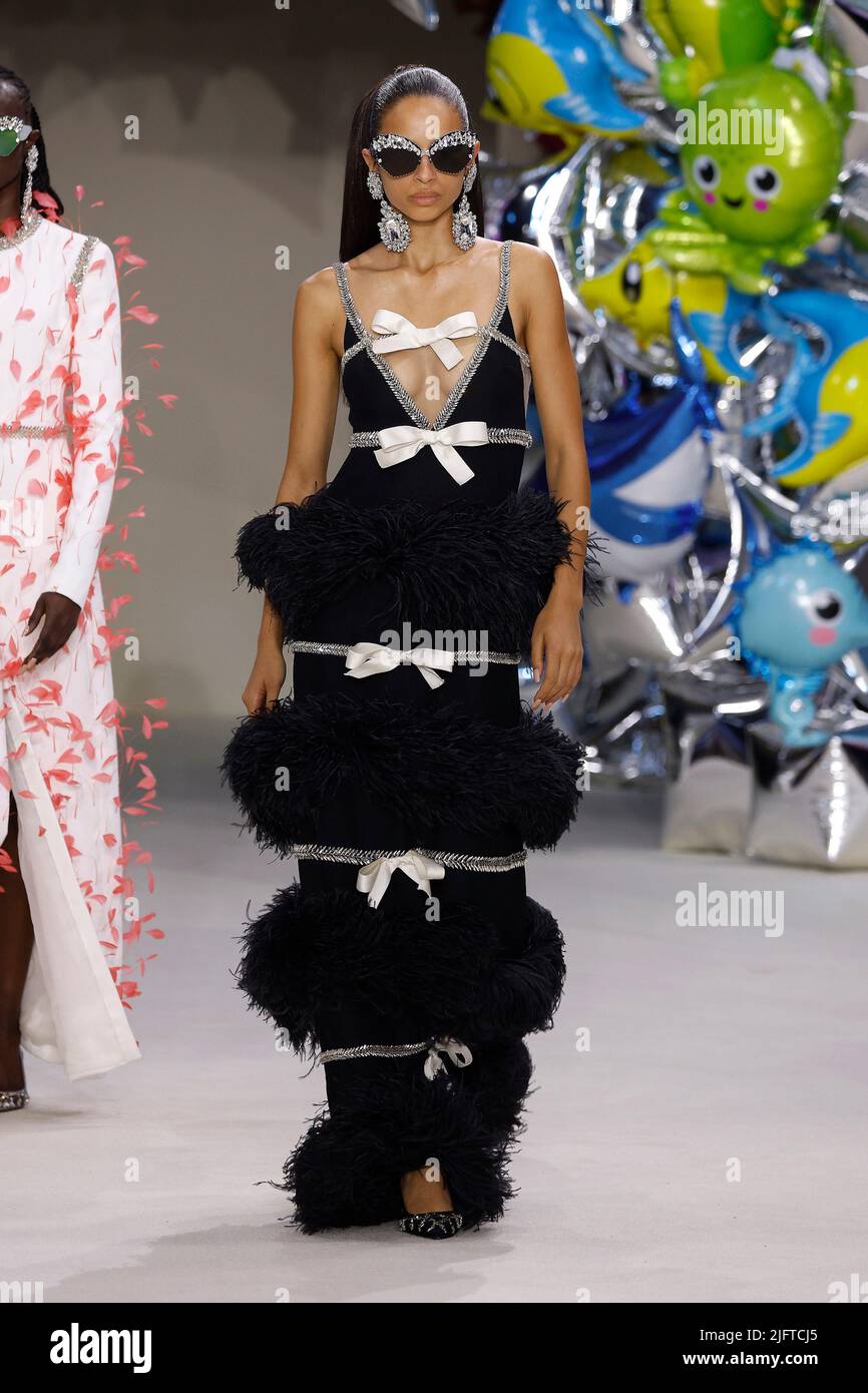 Paris, France. 4th July, 2022. A model presents a creation from the Fall/Winter 2022-2023 Haute Couture collection of Giambattista Valli during the Paris Fashion Week, in Paris, France, July 4, 2022. Credit: Piero Biasion/Xinhua/Alamy Live News Stock Photo